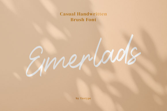 Emerlads: A Flowing Script Font